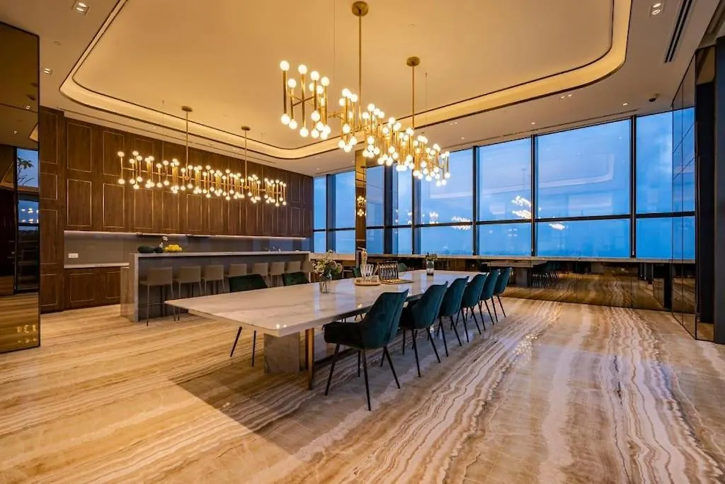 The Rixx Fashionista Apartment/D1/Pool/Gym/Bbq/Lux Ho Chi Minh City